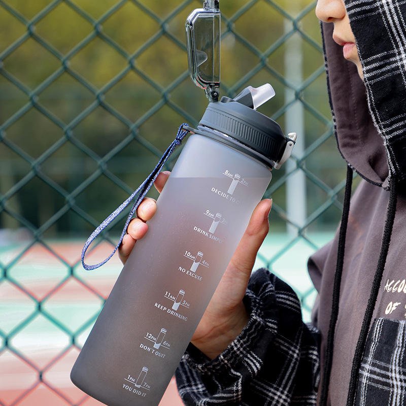 Summer Products Large Capacity Portable 1L Sports Frosted Plastic Gradient Water Bottle With Straw - photo 3