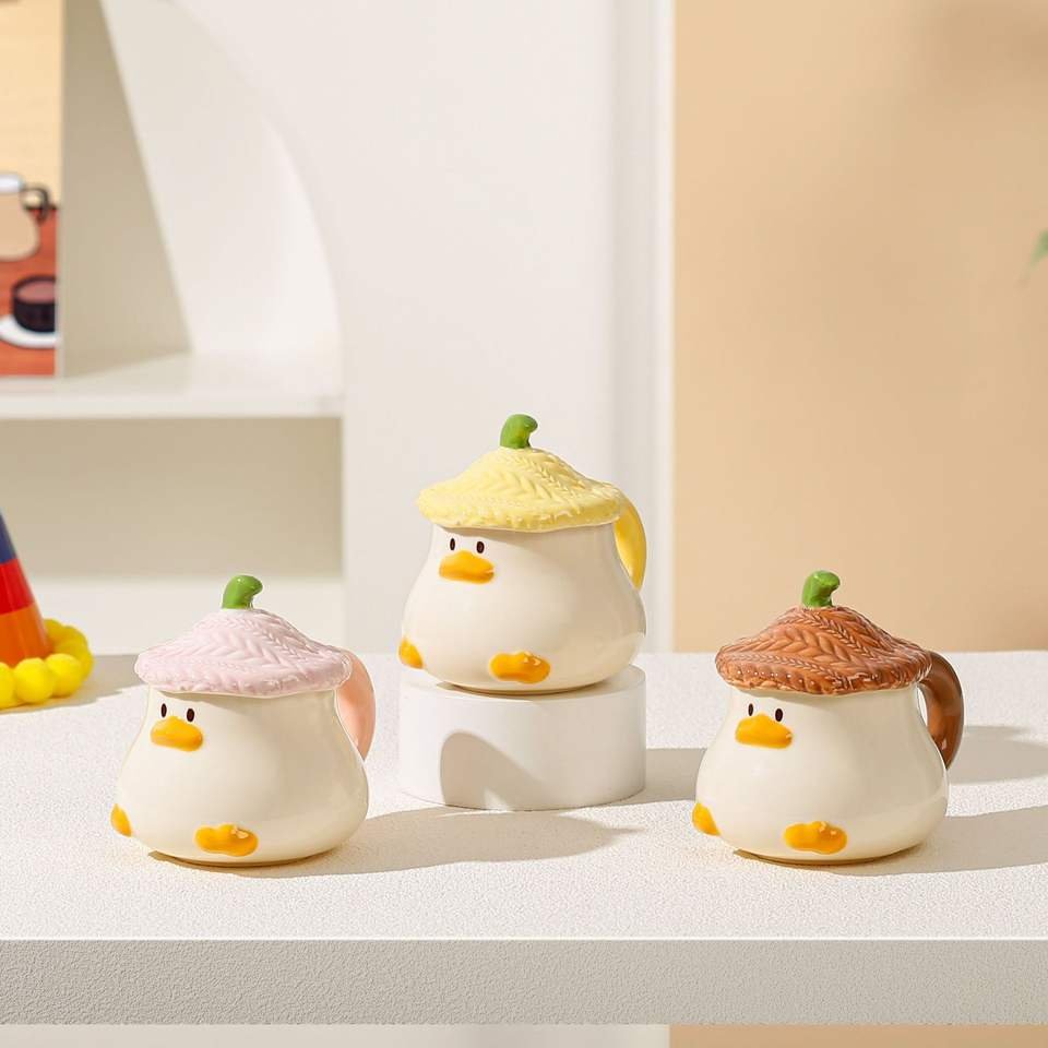 Hand Painted Ceramic Duckling Mug 400ml with Lid - photo 5