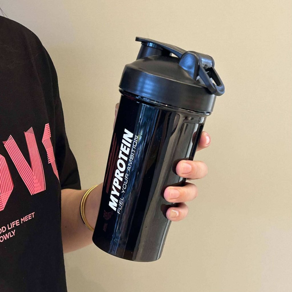 Bpa Free 600ml Gym Training Plastic Protein Shaker Bottle - photo 3