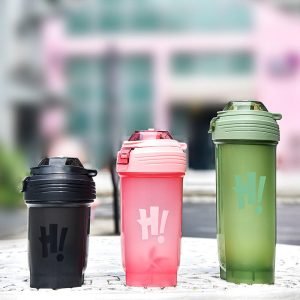 زجاجة شيكر بروتين بلاستيك سوداء خالية من BPA مقاومة للتسريب 350ml 500ml 700ml