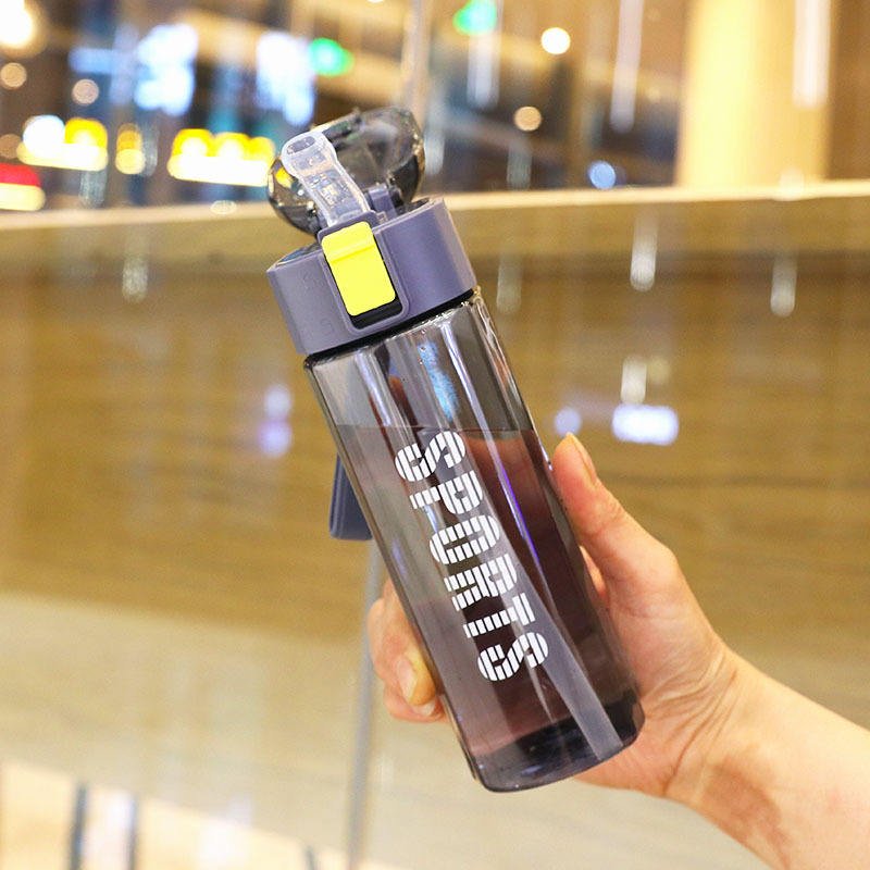 Portable 550ml 650ml Outdoor Sports Square Shape Bpa Free Plastic Water Bottle With Flip Straw Strap - photo 2
