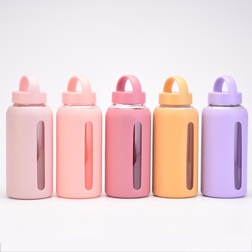 Produced Wholesale Custom Kids Products 800ml BPA Free Borosilicone Glass Water Bottle With Time Marker - photo 3