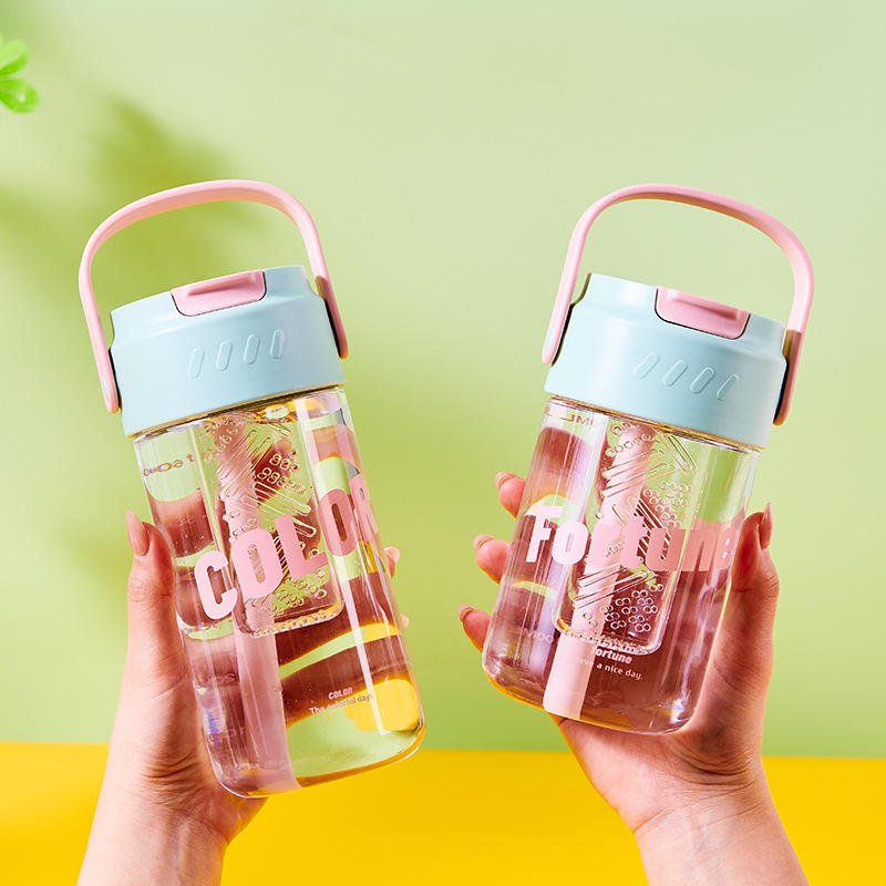 550ml 700ml Portable Transparent BPA Free Cute Plastic Girl Water Bottle Flip Top With Handle Straw Filter - photo 3