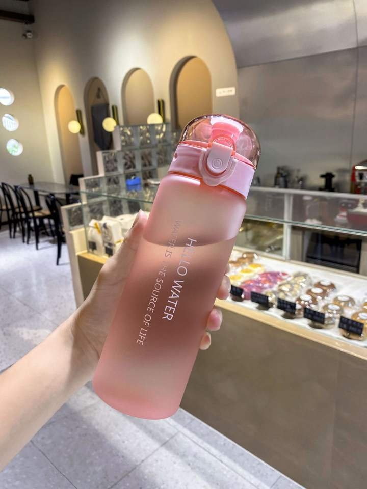 BPA Free 780ml Frosted Plastic Water Bottle - photo 3