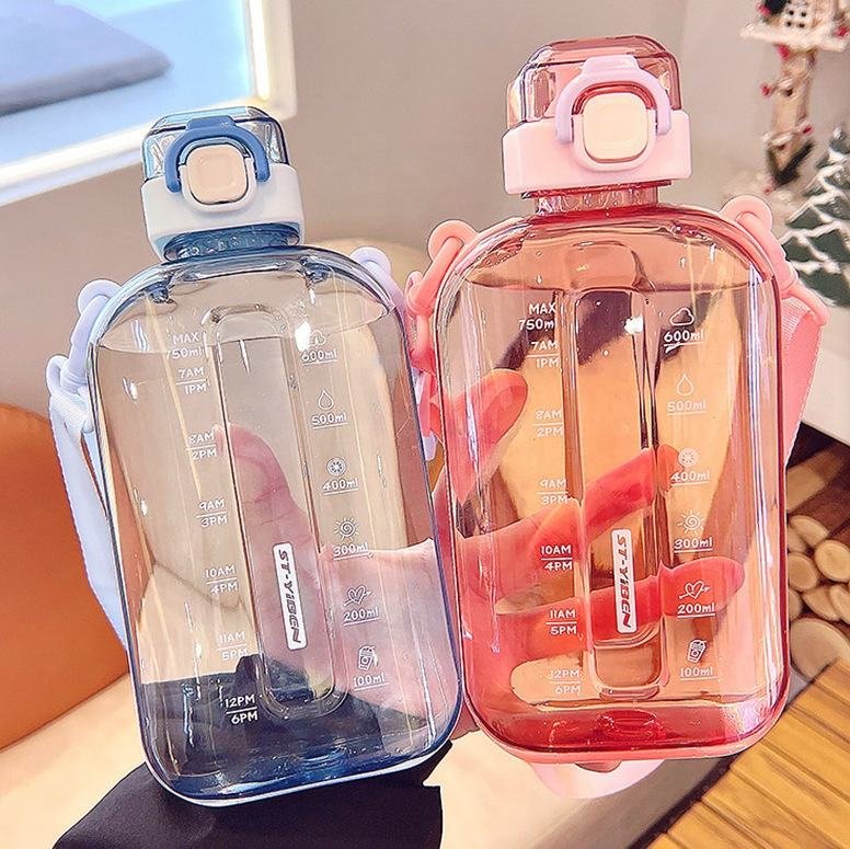 Popular Reusable 750ml Gym Sport Notebook Drinking Square Plastic Flat Water Bottle
