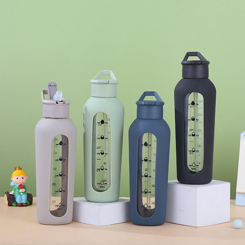 Tall and Thin 700ml 24oz Durable Borosilicate Glass Drinking Water Bottle With Handle and Silicone Sleeve