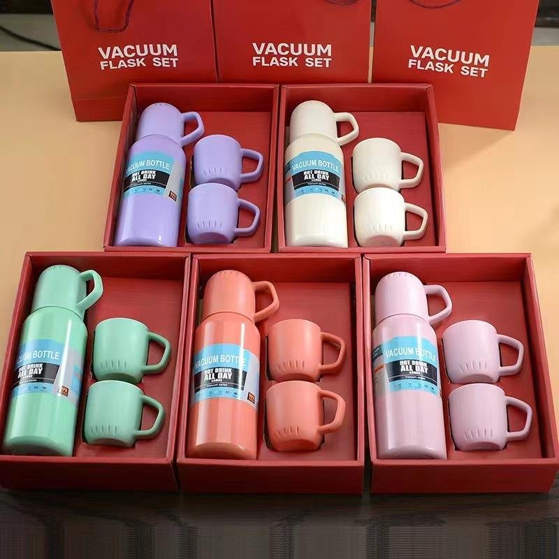 500ml Stainless Steel Vacuum Hip Flask and Cup Gift Set