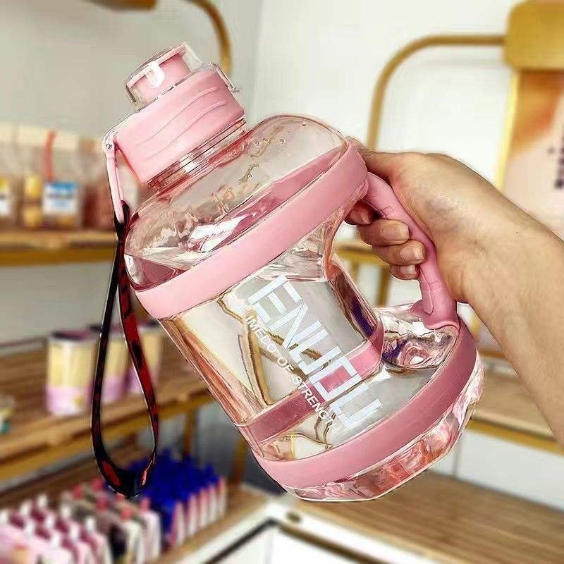 2.4L Half Gallon Plastic Leak Proof Portable Plastic Water Bottle Jug With Handle